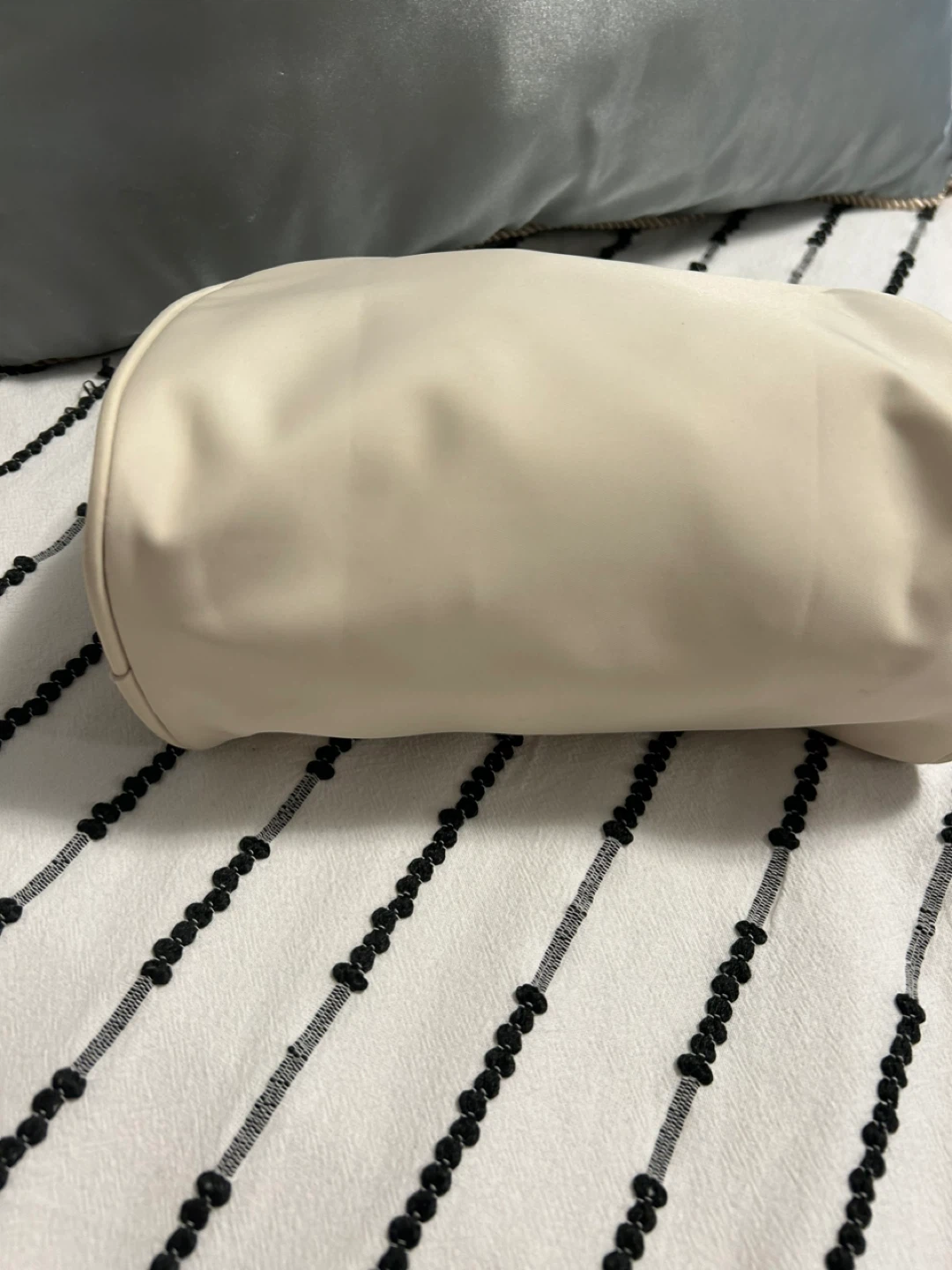 Burberry Cosmetic Bag - photo 5