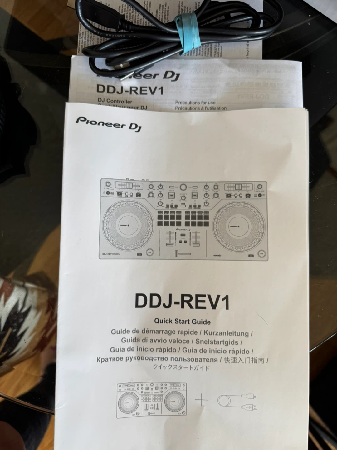 Pioneer DJ DDJ-REV1 DJ Controller with Headphones - photo 3
