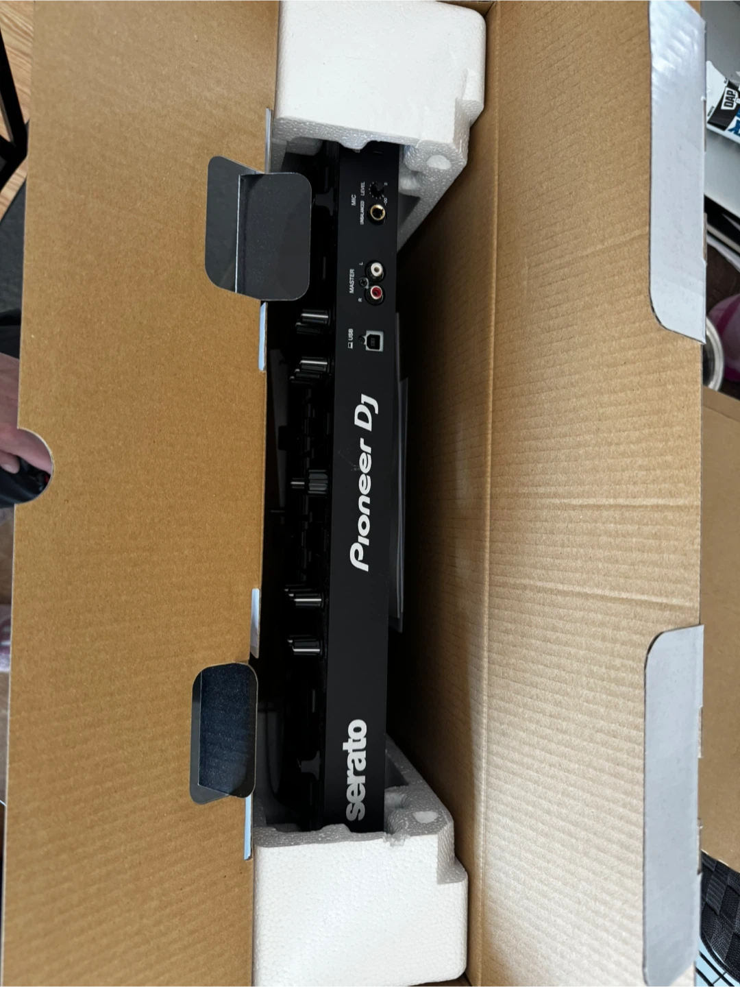 Pioneer DJ DDJ-REV1 DJ Controller with Headphones - photo 4