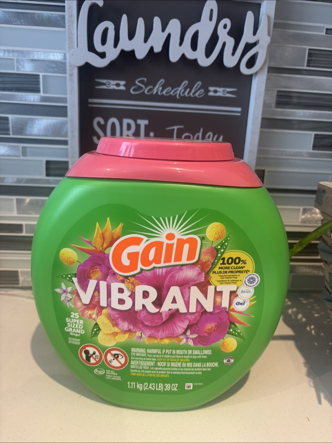 Gain Vibrant Laundry Detergent - 1.11 kg