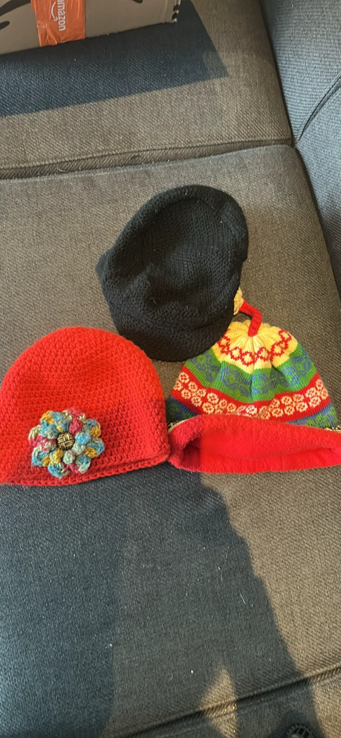 Bundle of 6 Toques - Various Styles - photo 2