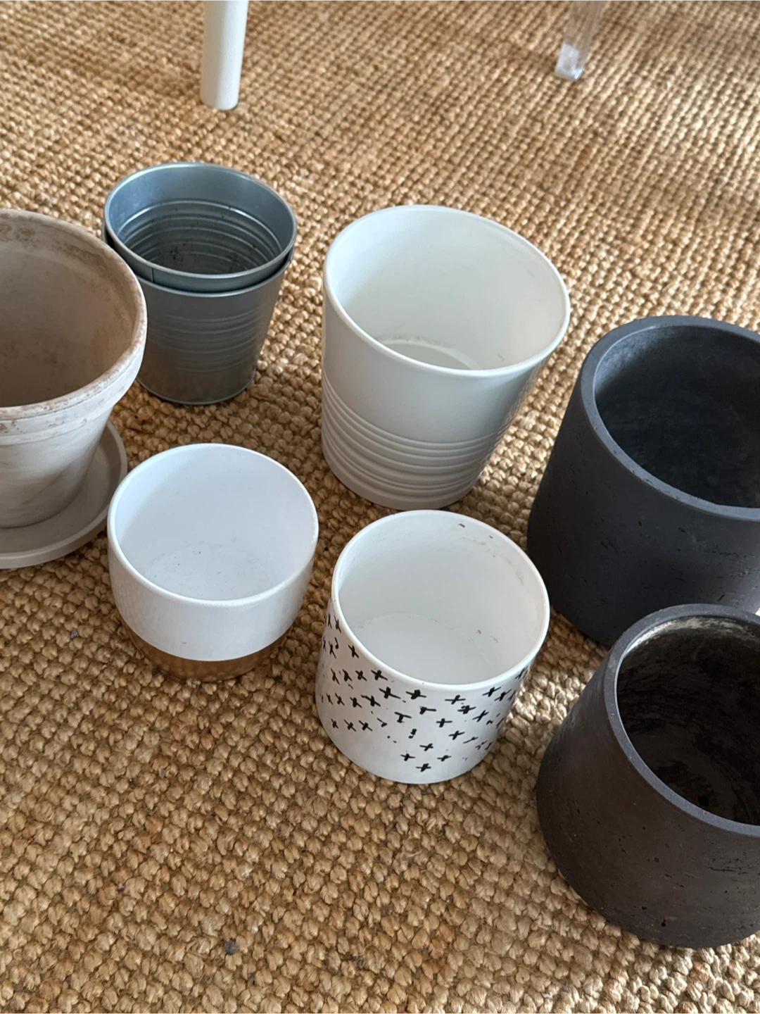 Assorted Plant Pots - photo 2