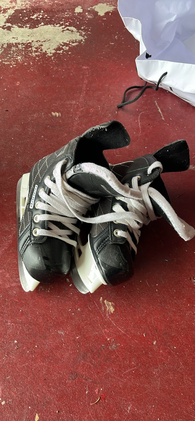 brand new size 3, Bauer Supreme  Youth Hockey Skates - Size 24 - photo 5