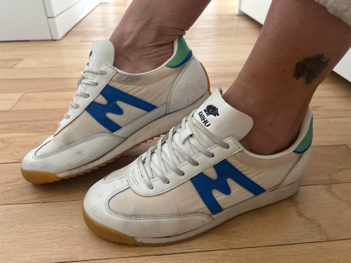 Karhu White Blue Green Running Shoes