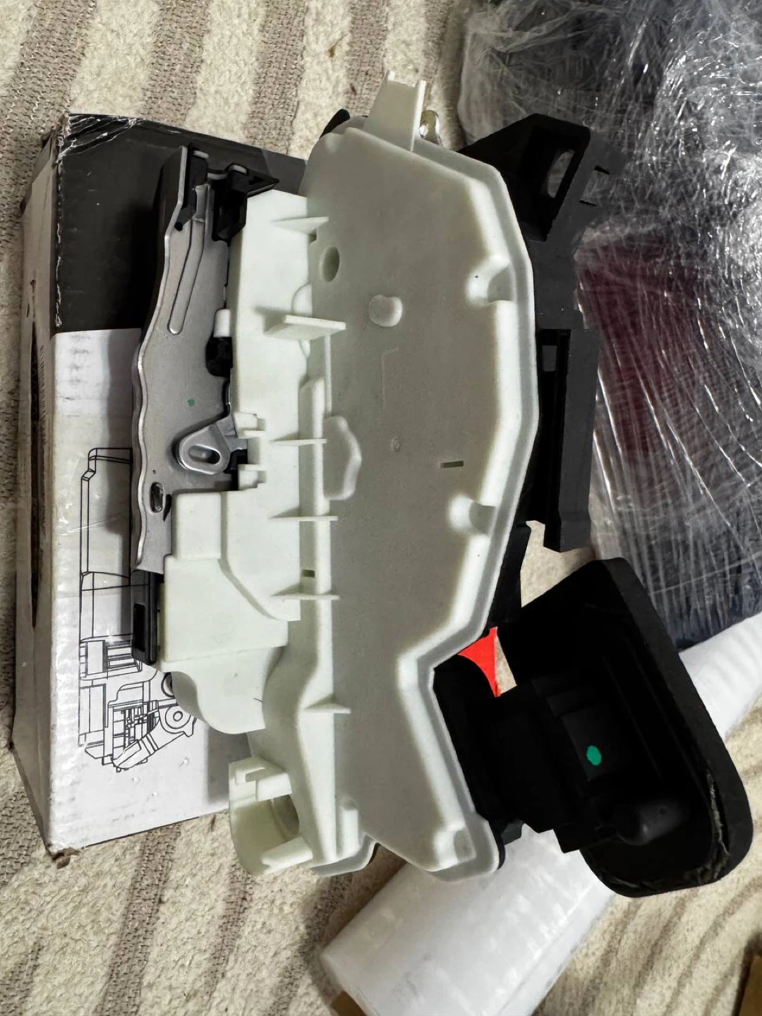 VW Golf / Jetta / GTI Front Left Door Lock Actuator – SYERAL (FL - photo 5