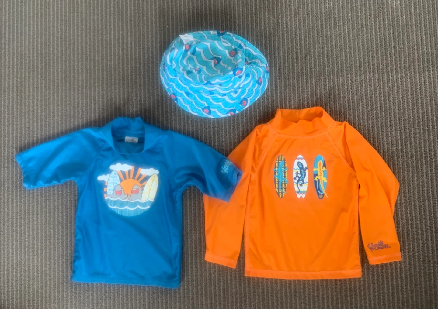 Kids’ clothing bundle size 4 - photo 4