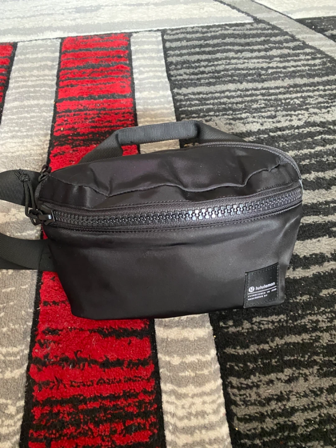 Lululemon Everywhere Belt Bag Black
