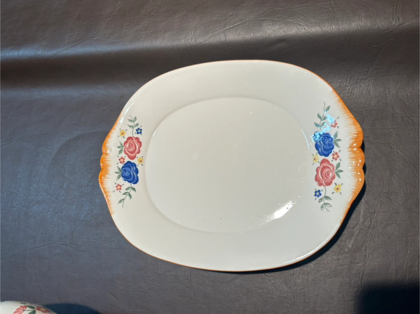 Vintage Ceramic Floral 2.5Q Soup Tureen with Ladle & Platter - photo 5