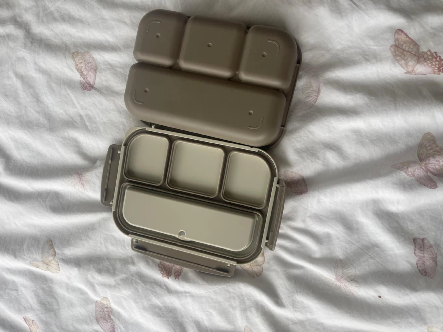 Bento Lunch Box with Spoon - photo 3
