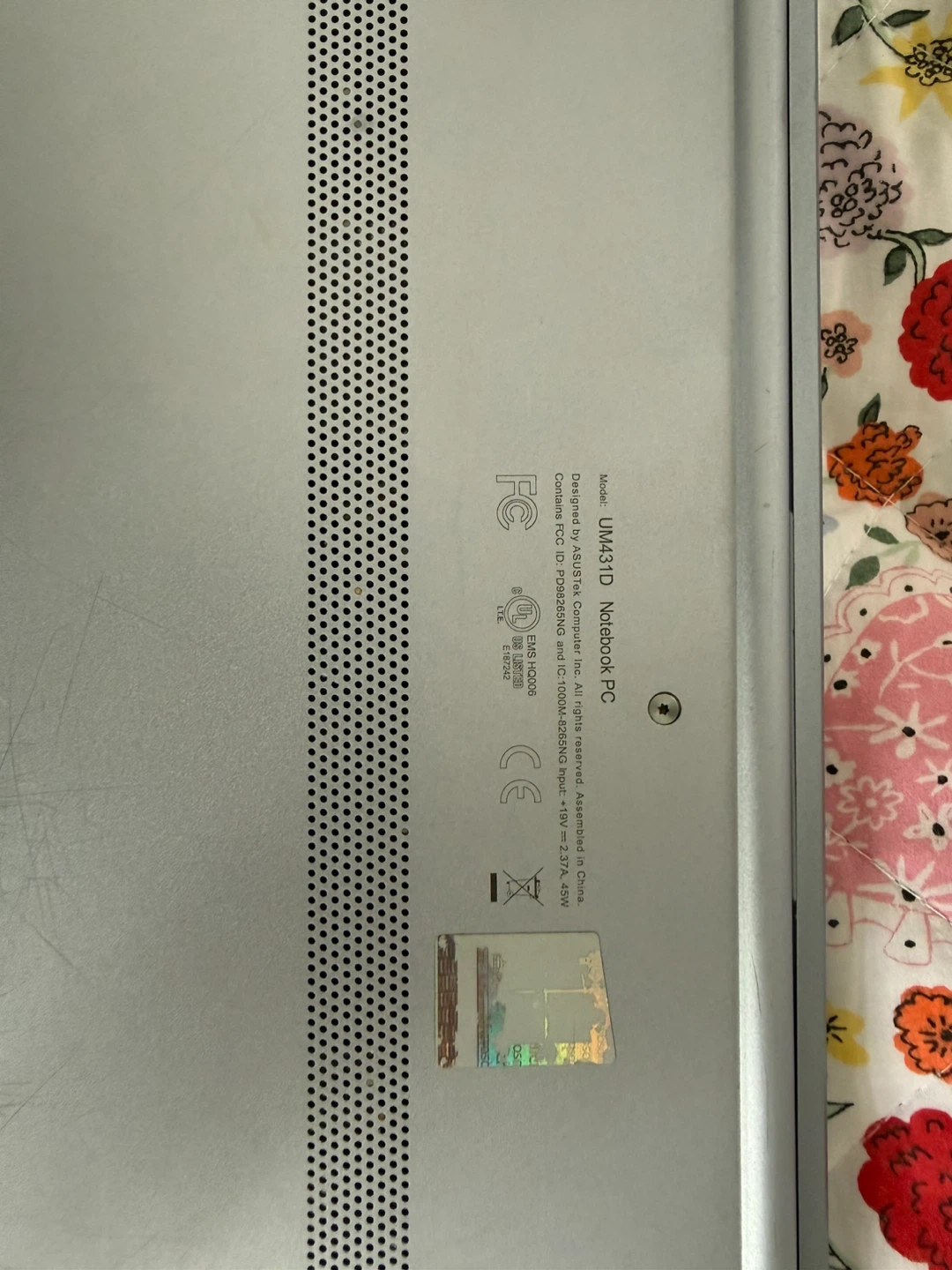 ASUS ZenBook UM81D Laptop PC - photo 4