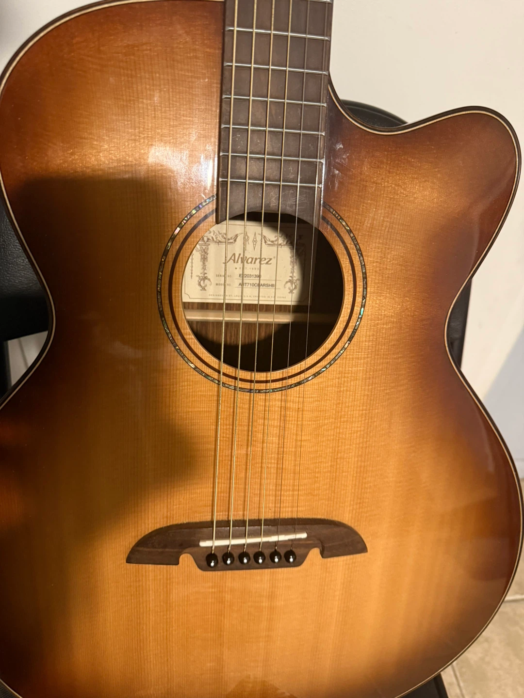 Alvarez Acoustic Electric Guitar - photo 2