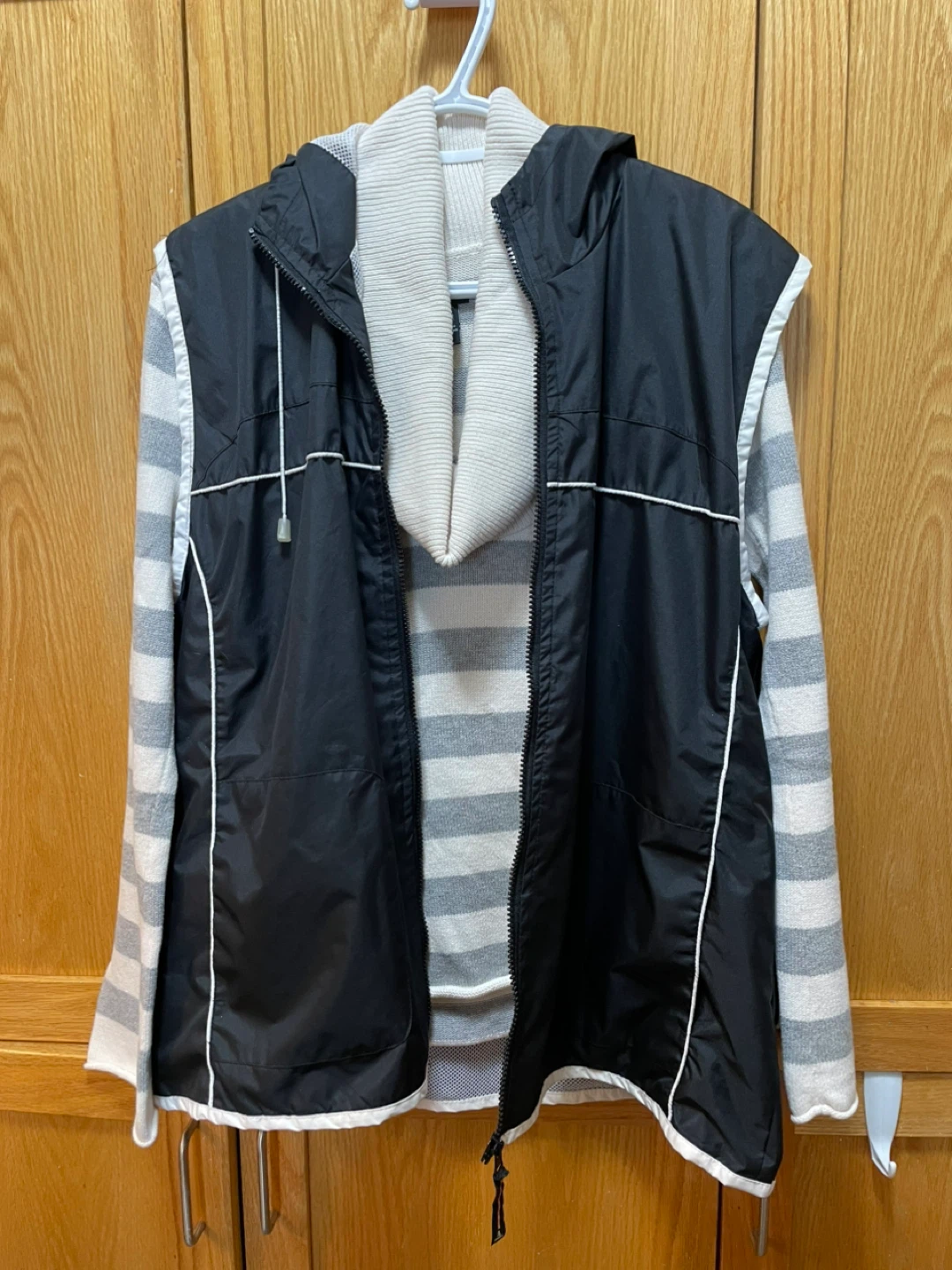 4 pieces out fit , water proof water proof outfit,
