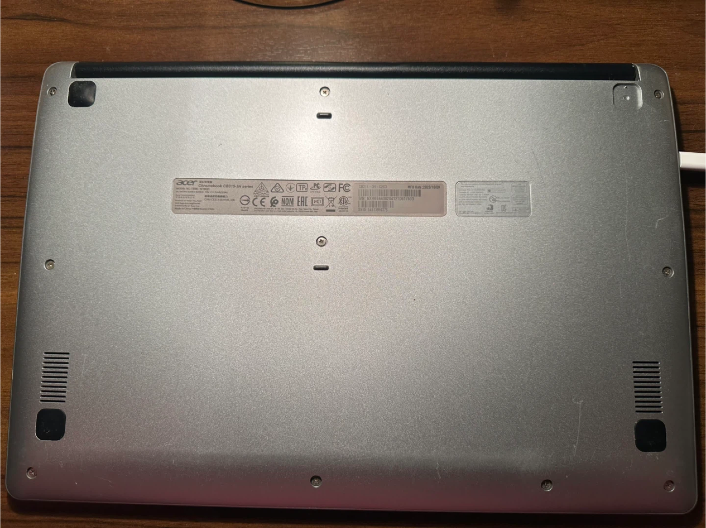 Acer Chromebook | 32GB eMMC | 100% Battery | W/ Charger - photo 5