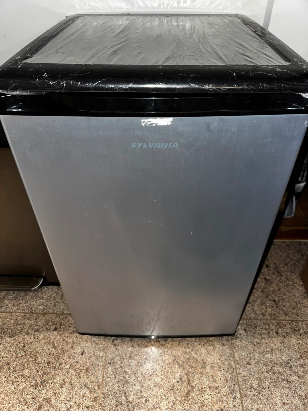 Sylvania Mini Fridge