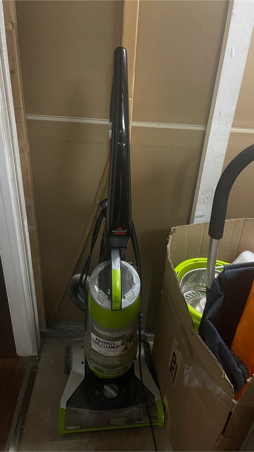 Bissell Power Groom Vacuum Cleaner