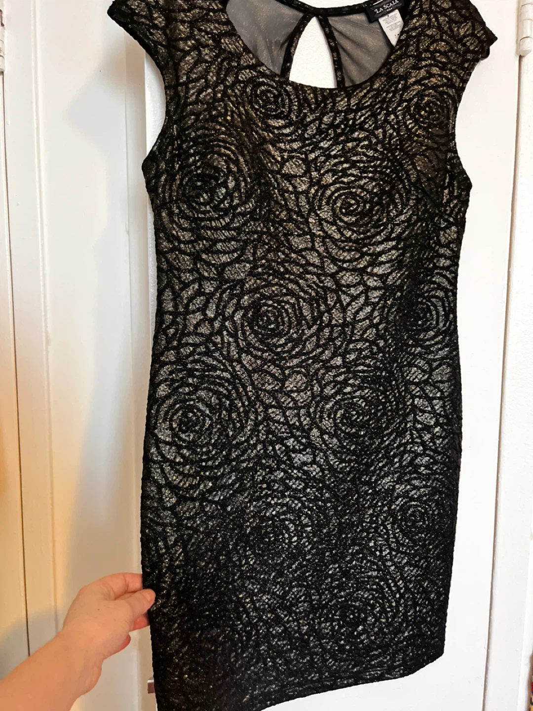 La Scala Black Rose Pattern Cocktail Dress