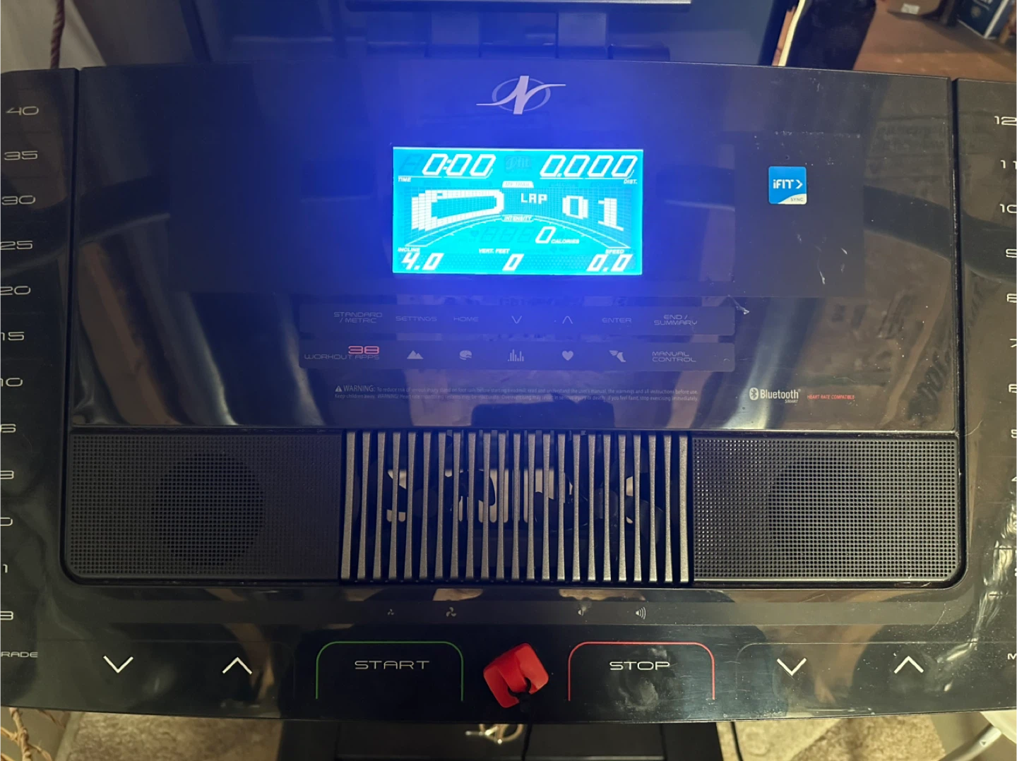 NordicTrack X7i Incline Trainer Treadmill - photo 3