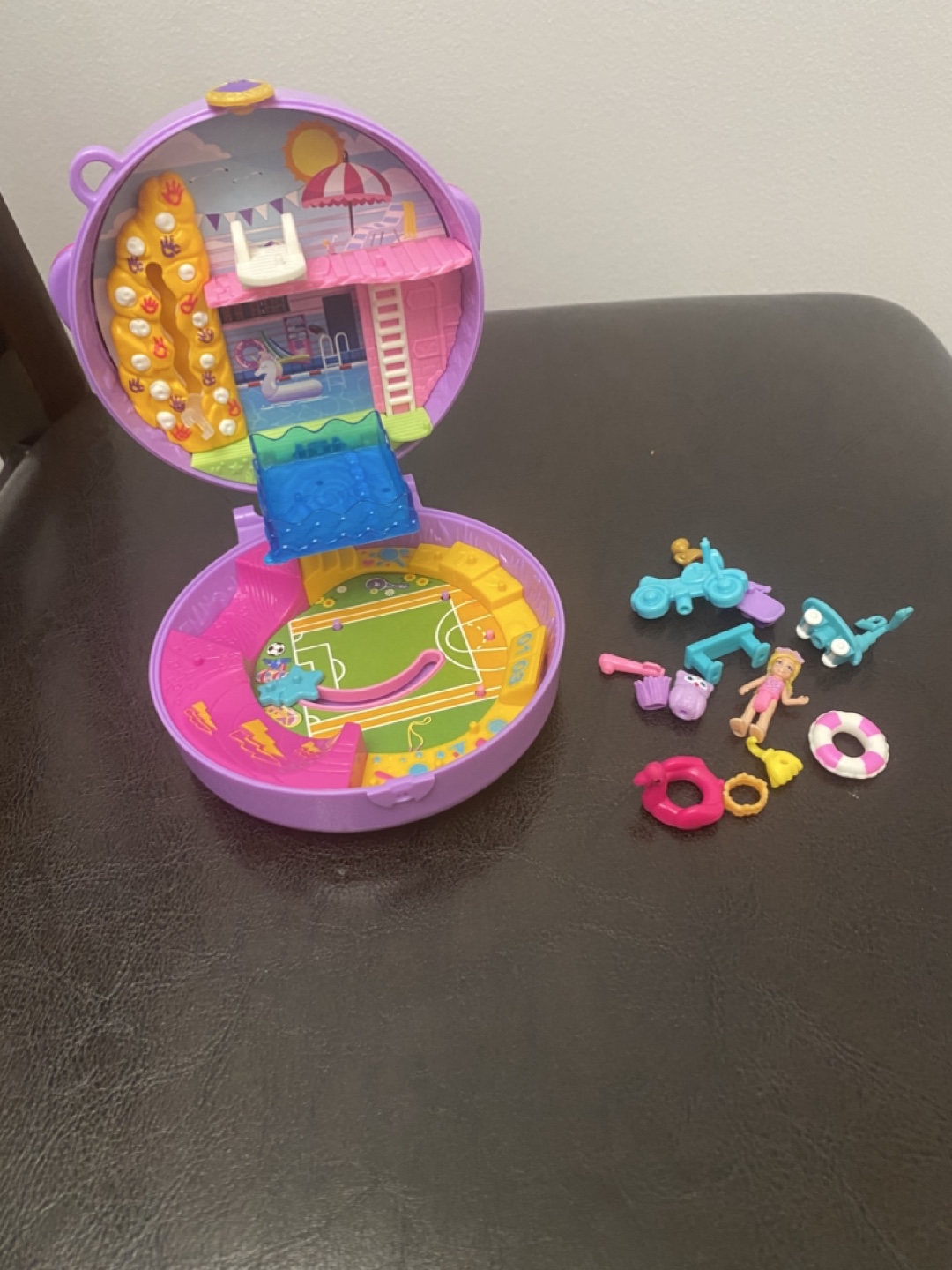 Polly Pocket Soccer Ball Playset with Accessories - photo 2