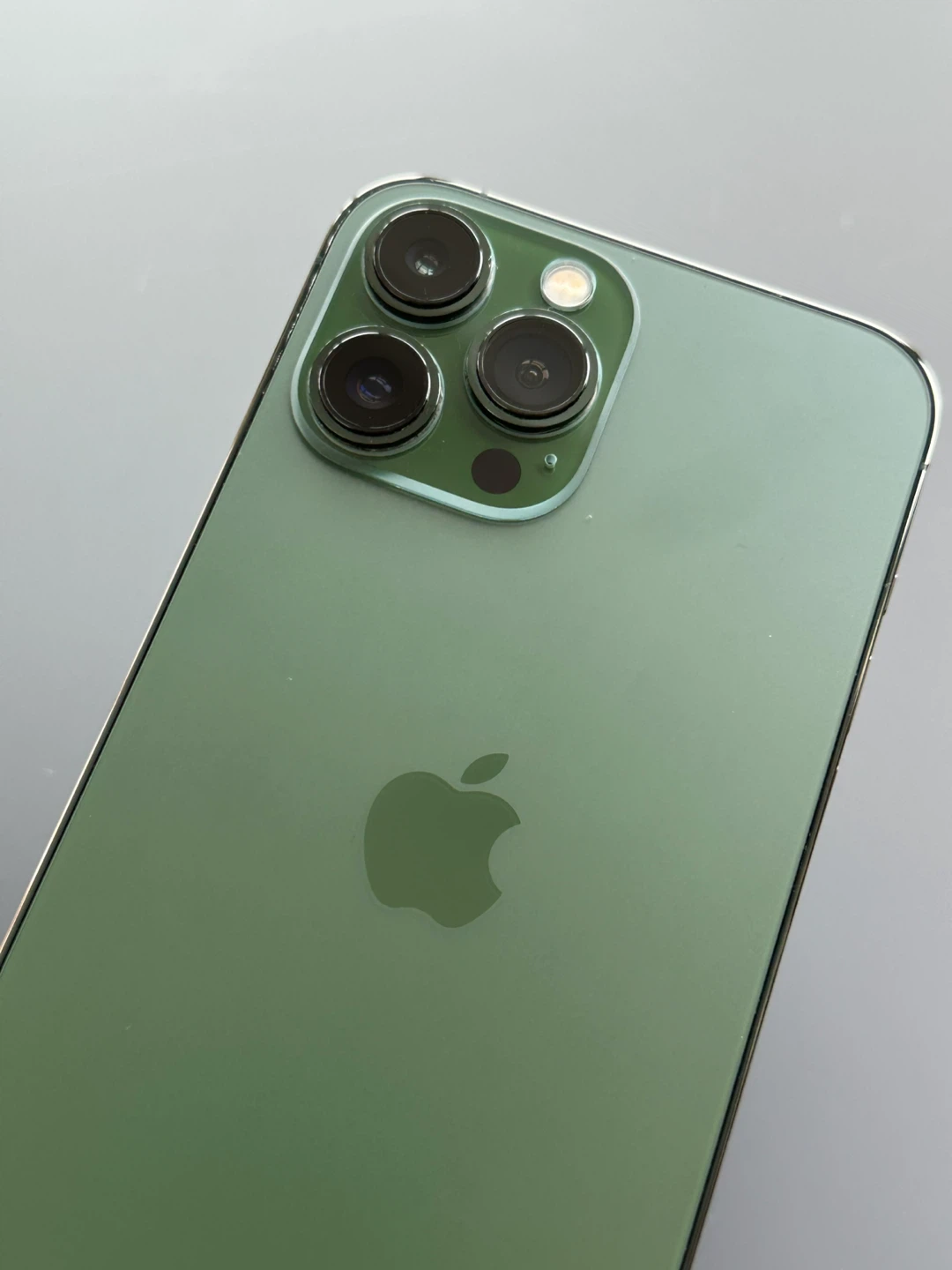 iPhone 13 Pro Max 256GB Alpine Green (94% Battery Health)
