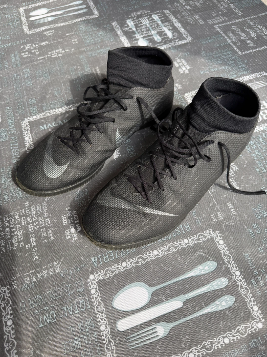 Nike Mercurial Superfly Indoor high-top cleats