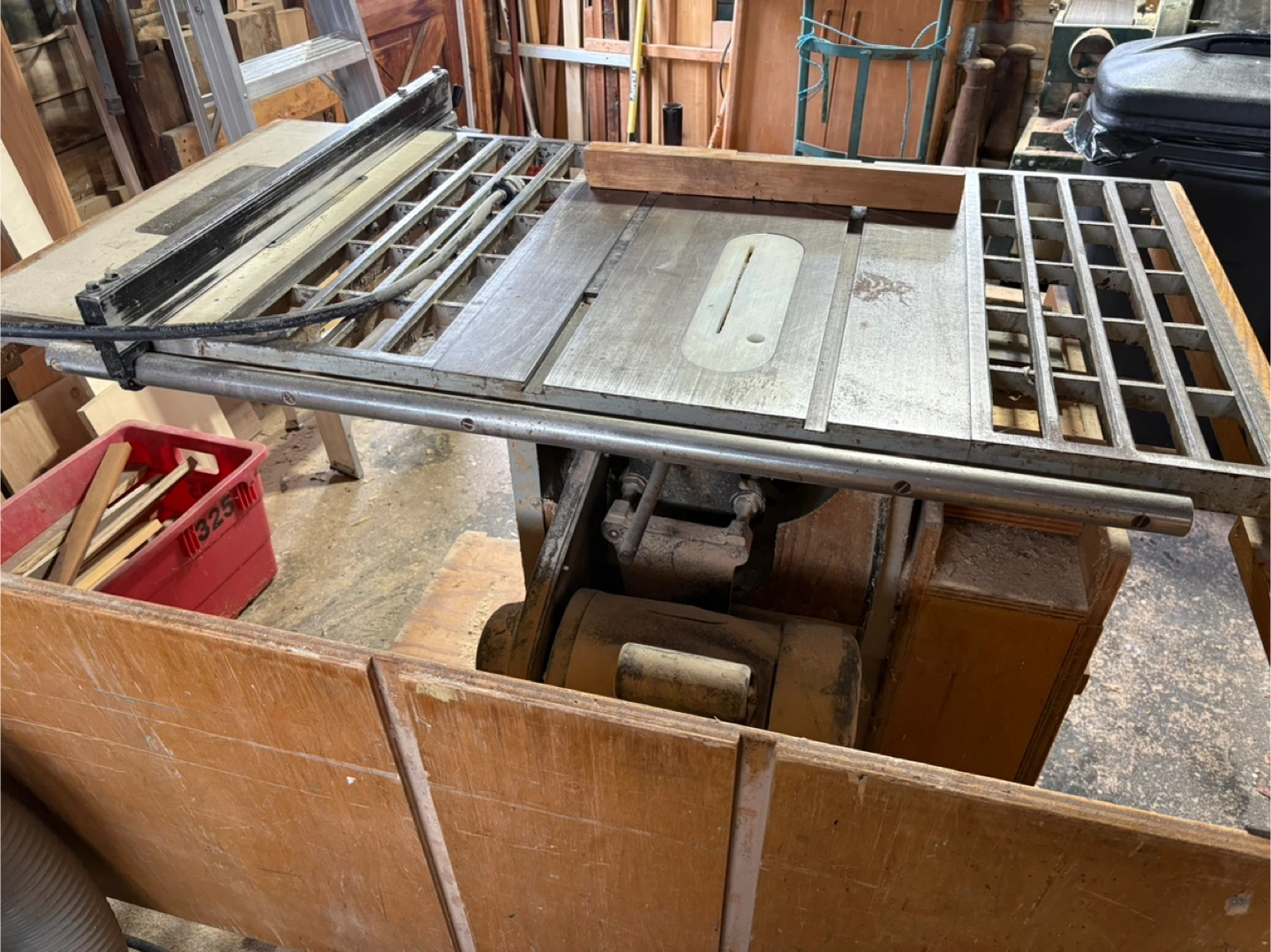 Table Saw 10” Rockwell Beaver