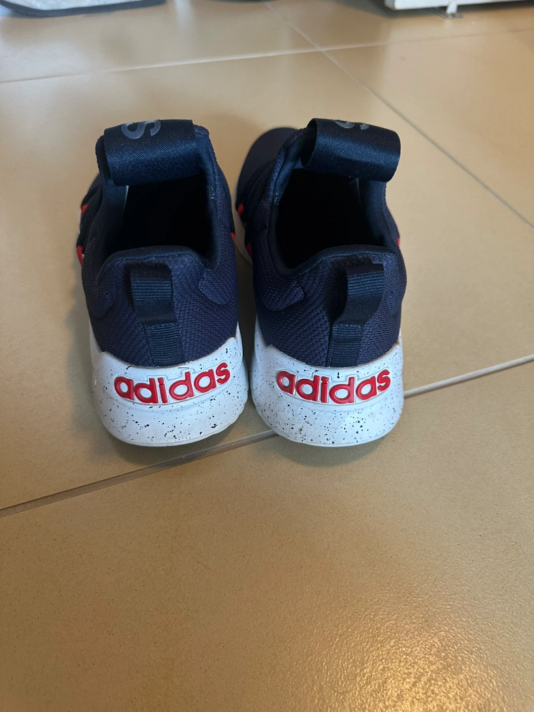 Adidas Men's Running Shoes size 10.5 - photo 2
