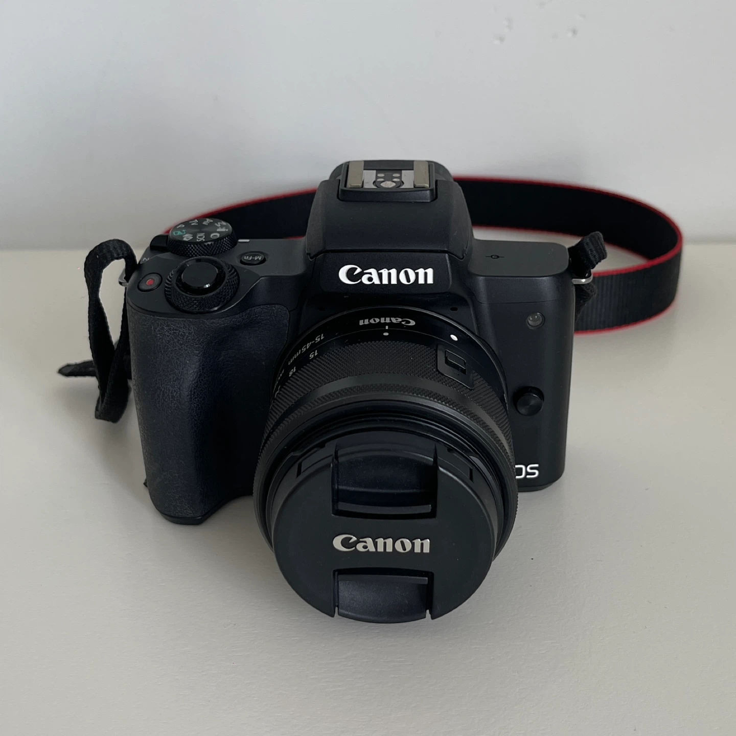 Canon EOS M50 Mirrorless Camera + Accessories - photo 2
