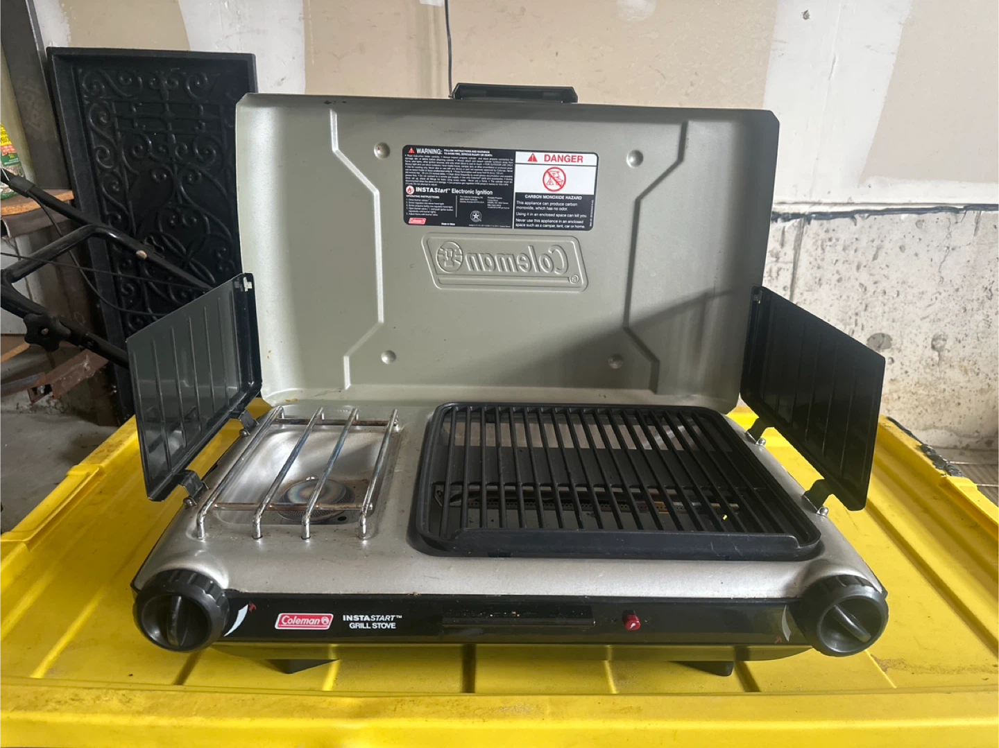 Coleman InstaStart Grill Stove