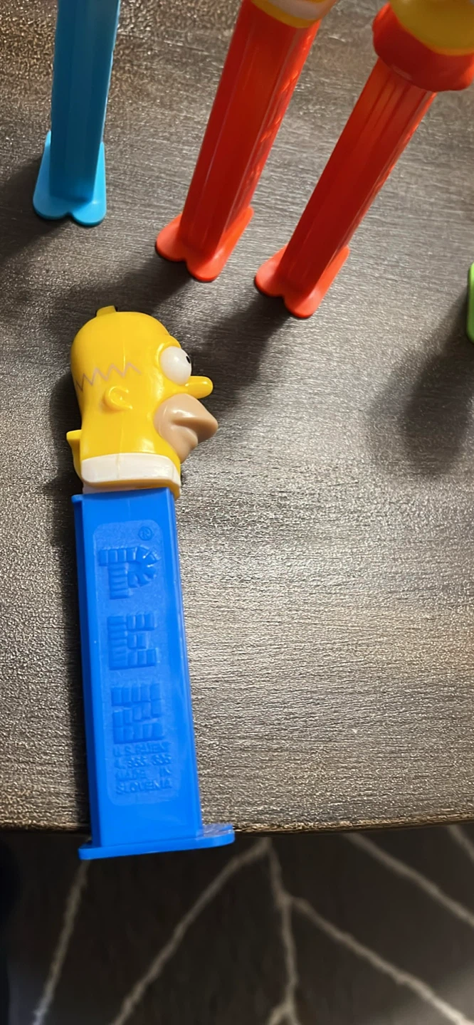 The Simpsons PEZ Candy Dispensers - photo 3