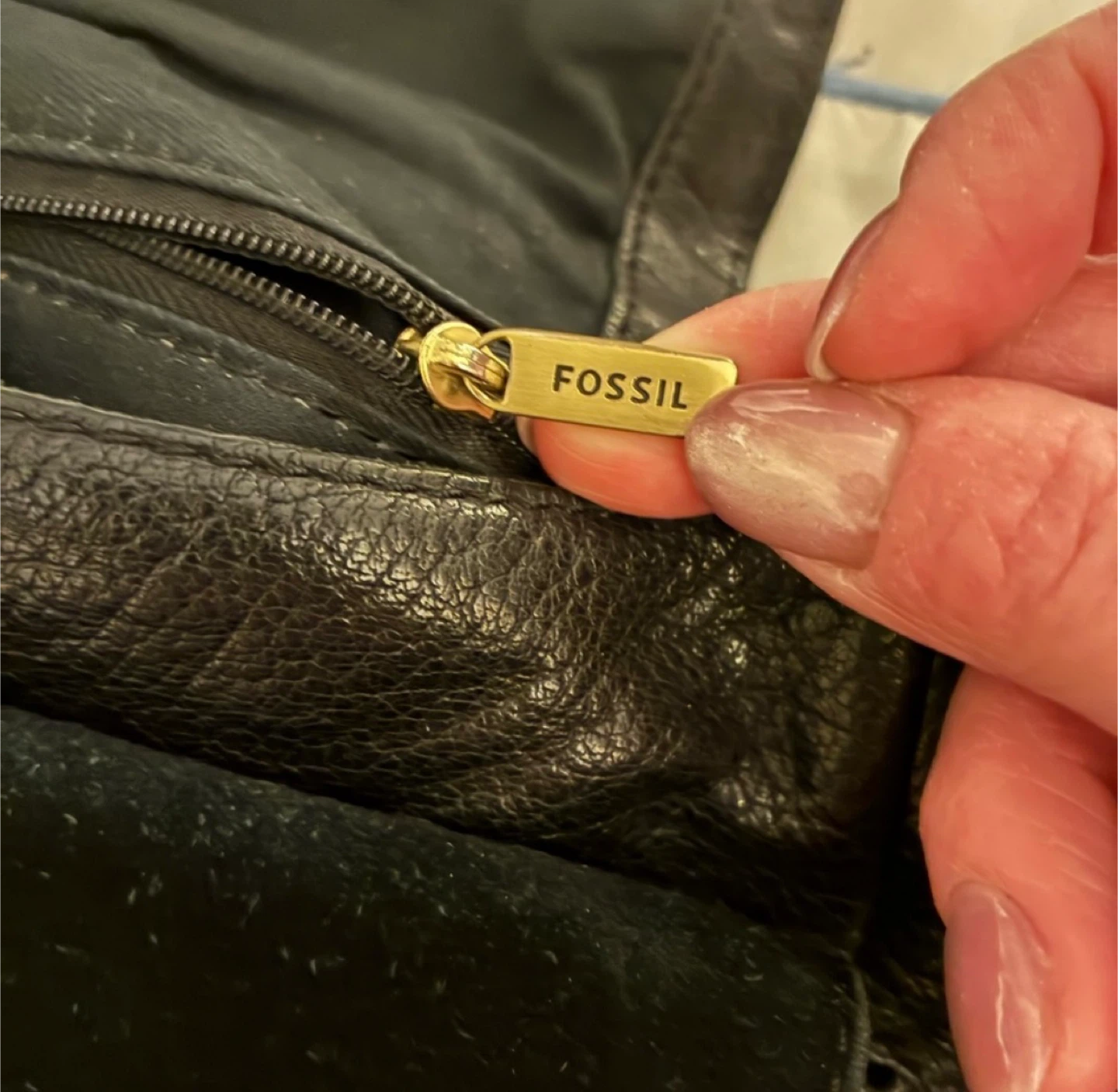 Black Fossil Leather Shoulder Bag - photo 5