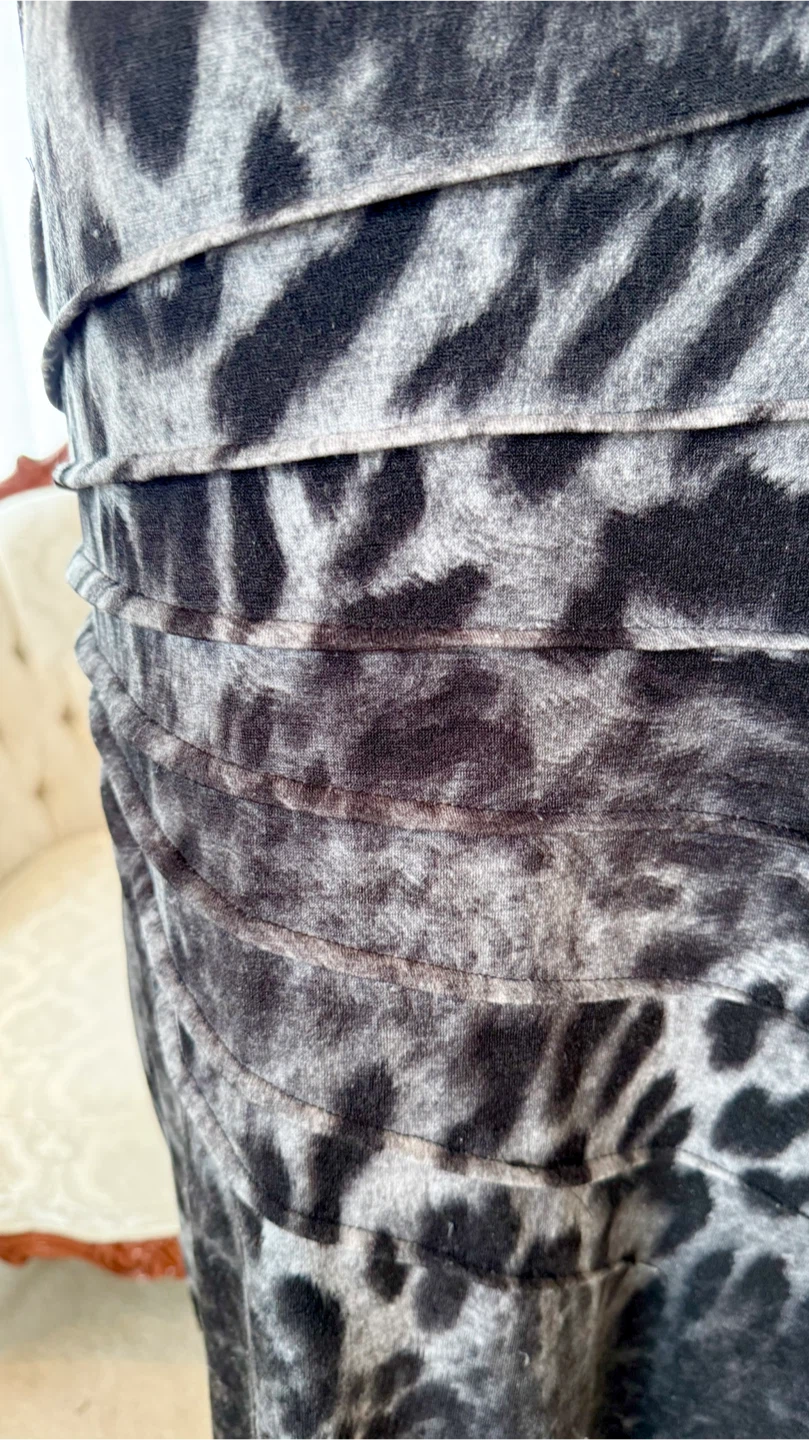 Women's Grey & Black Animal Print Sleeveless Dress - photo 2