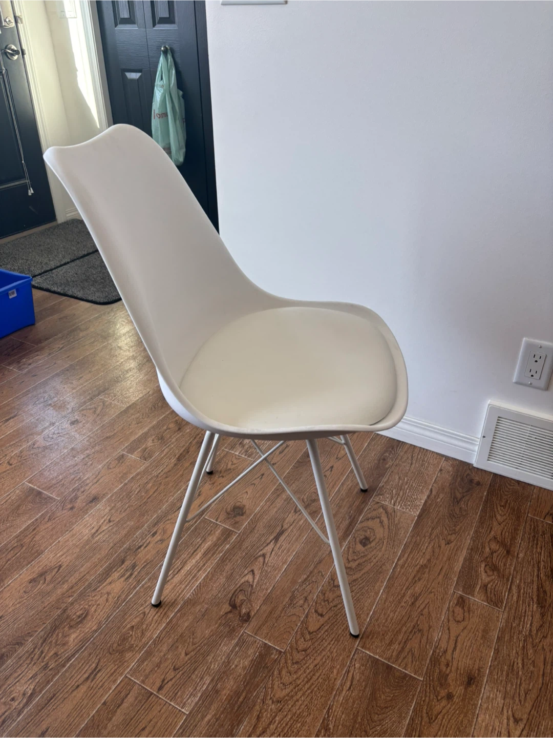 Square top kitchen table & Chairs (Set) - photo 3