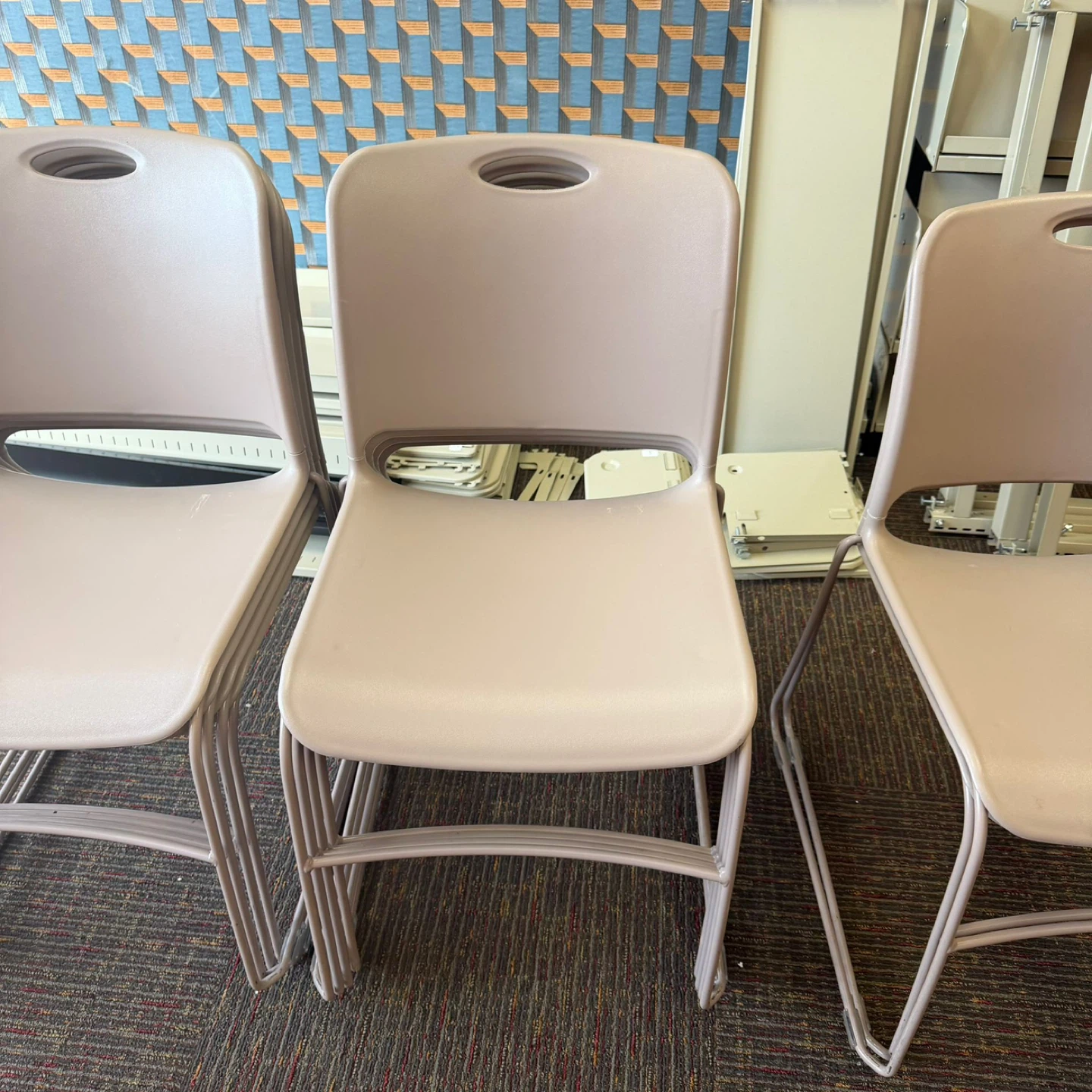 🔥 Comfortable Stackable Chairs – Commercial Grade 🔥 - photo 4