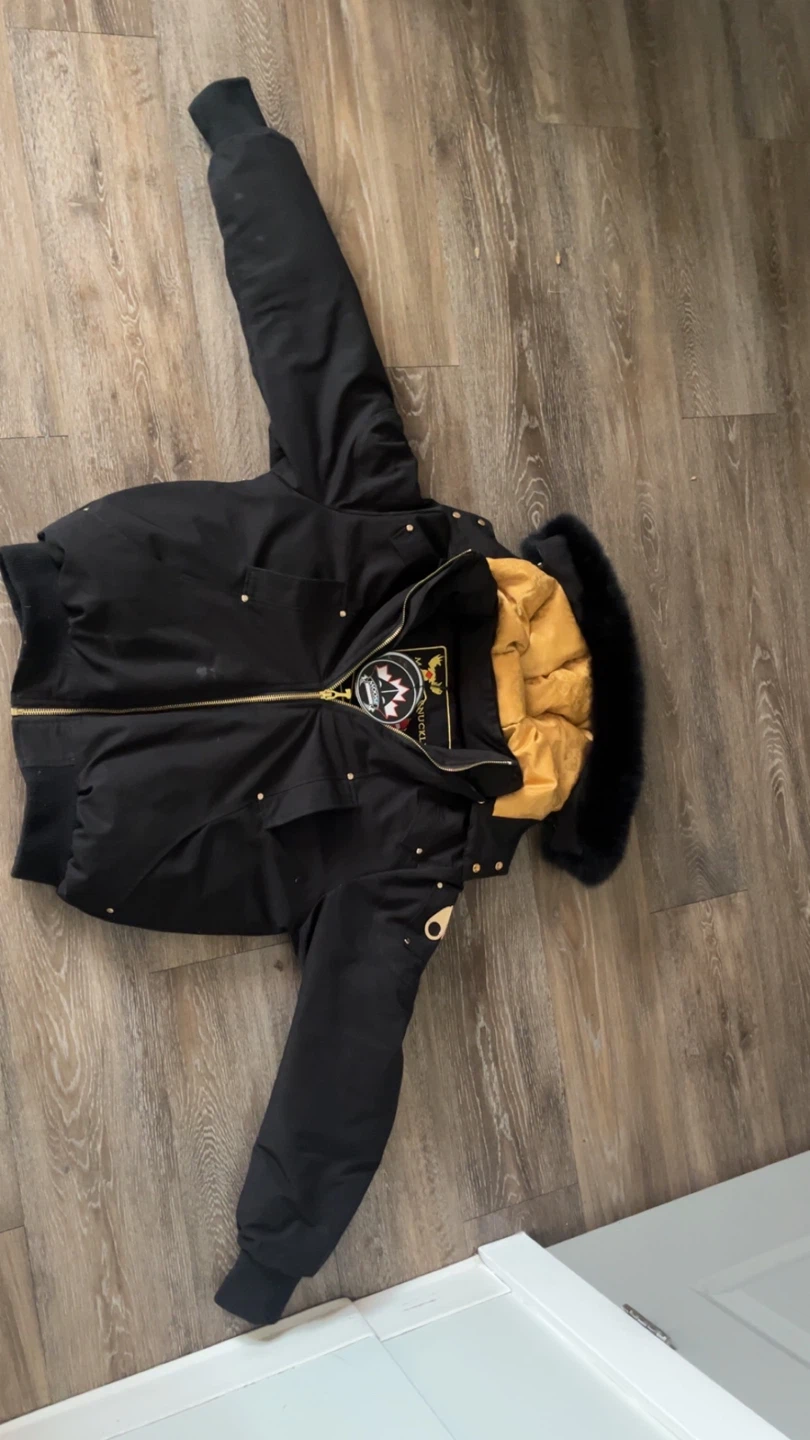 Gold badge, moose knuckle