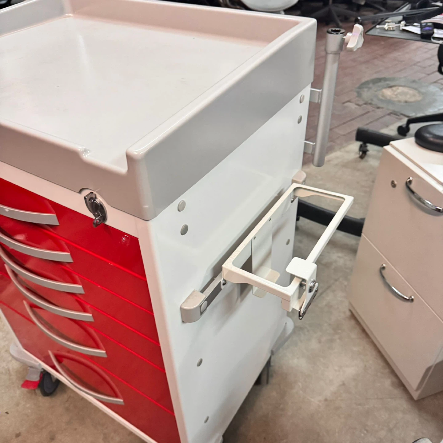 🔥 Heavy-Duty DETECTO Toolbox Cart – Brand New! 🔥