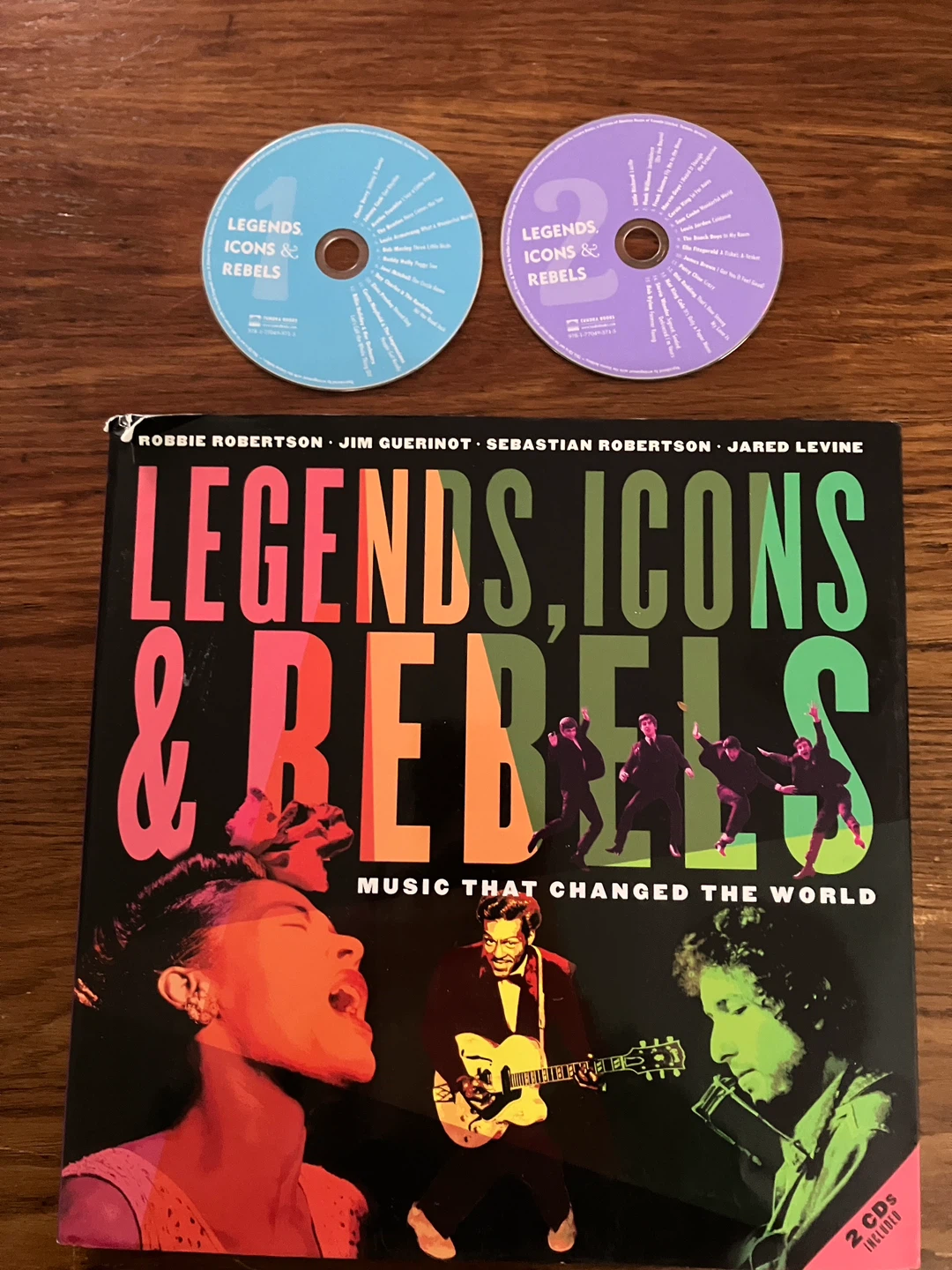 Music book with CDs