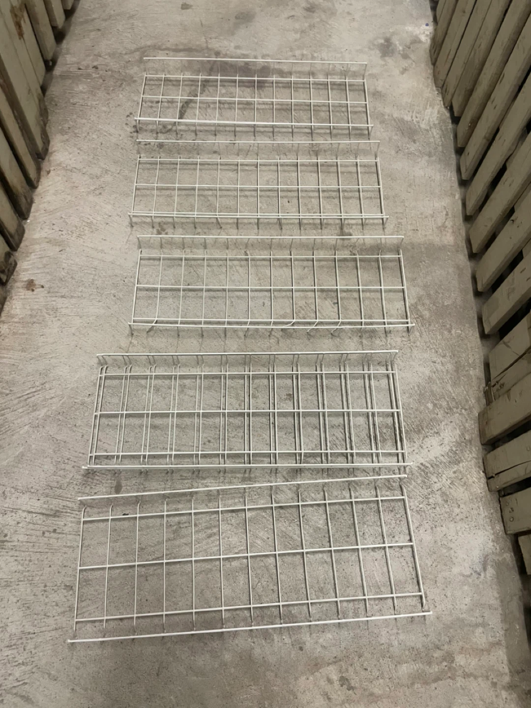 White Wire Shelf Inserts and Supports (Set of 5) - photo 2