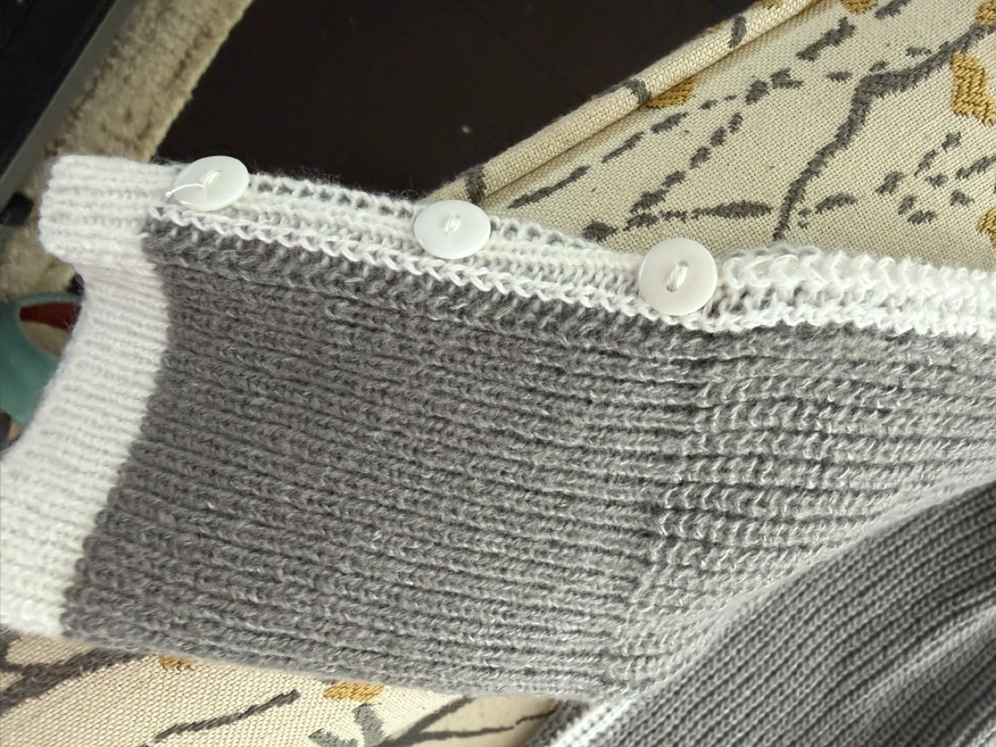 Men's Grey and White Striped Knit Sweater - with tag - photo 4