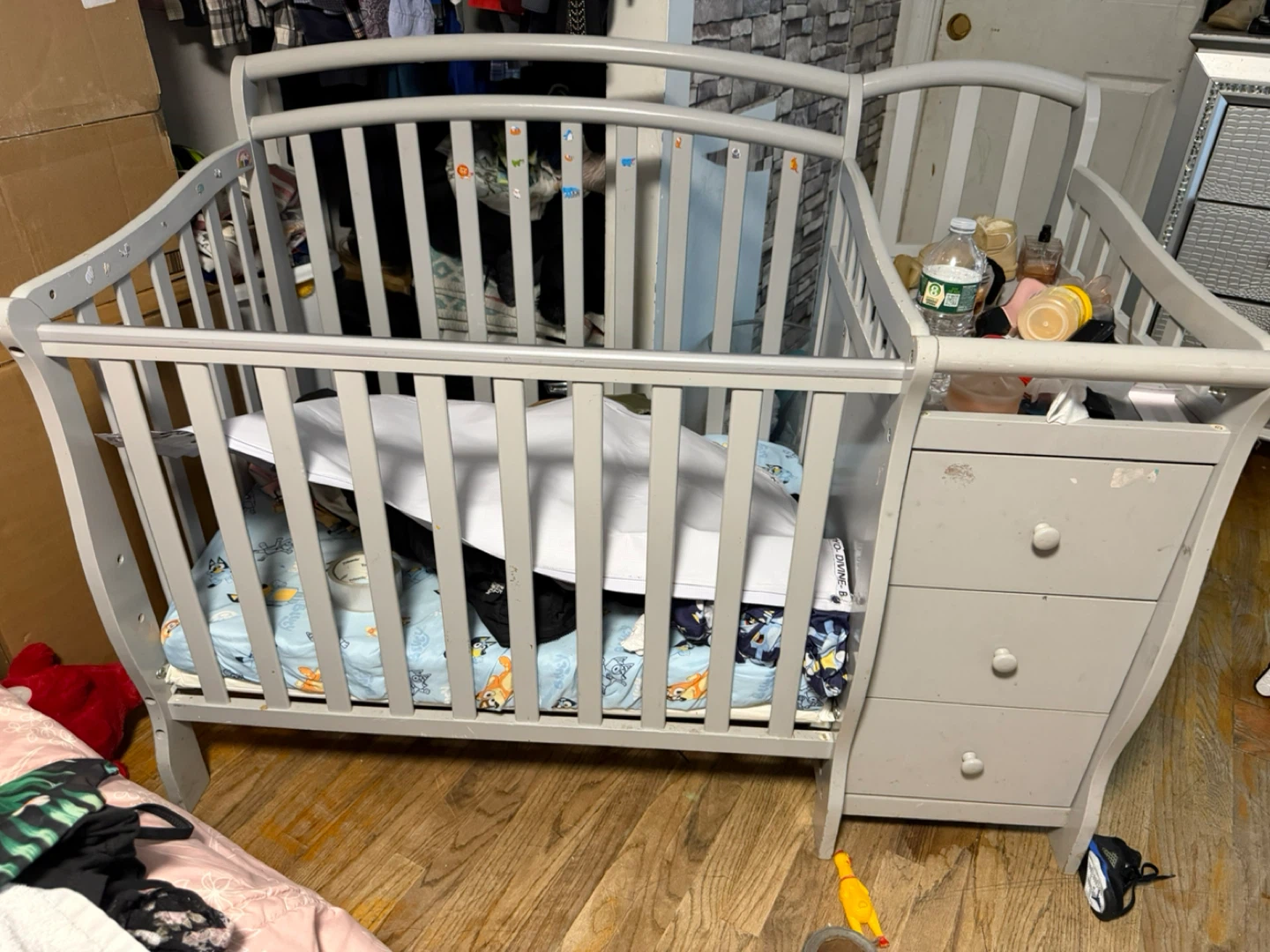 Grey Convertible Crib and Changing Table Combo - photo 2