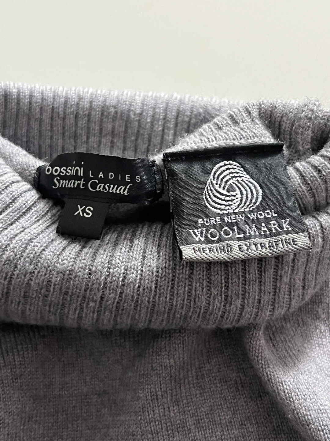 100% Merino Wool Grey Turtleneck Sweater | Women - photo 2