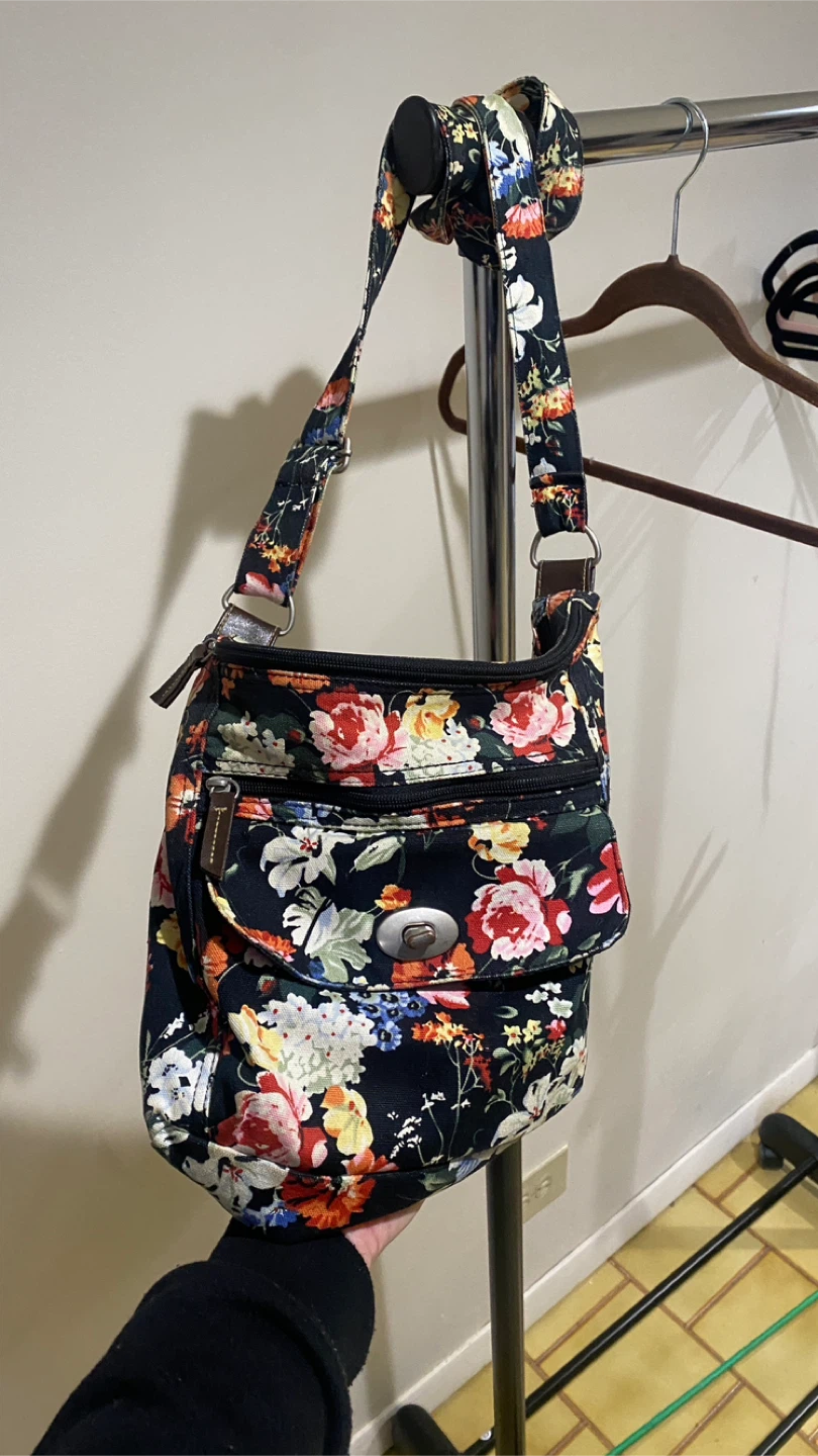 Floral crossbody bag 12x9