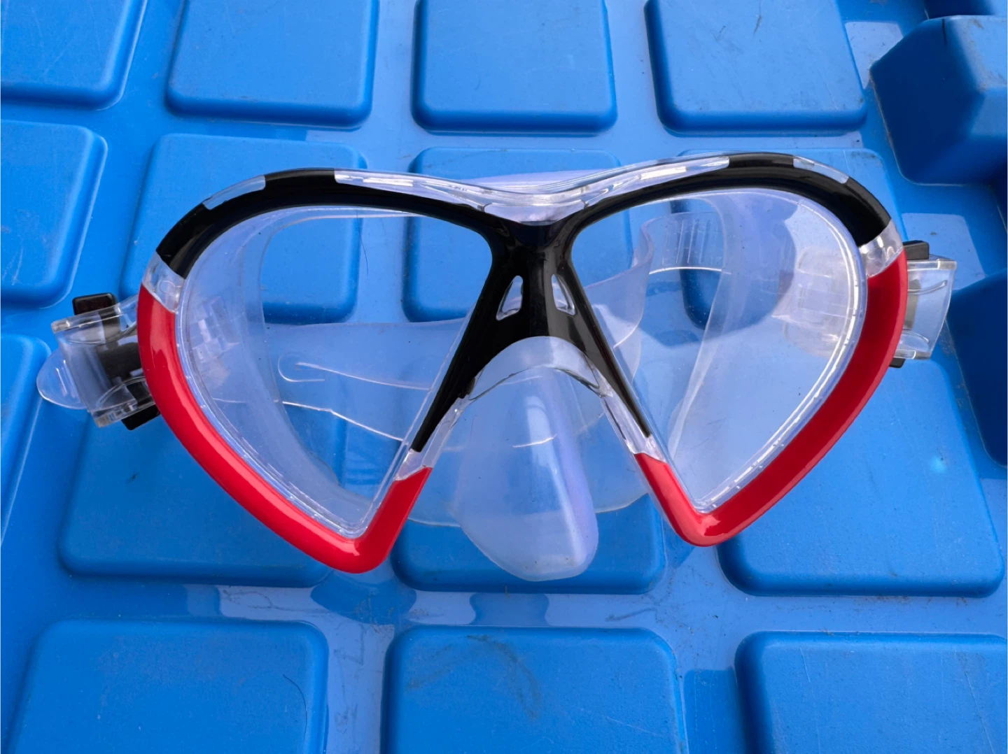 Poseidon Snorkel Mask and Fins Set - photo 4