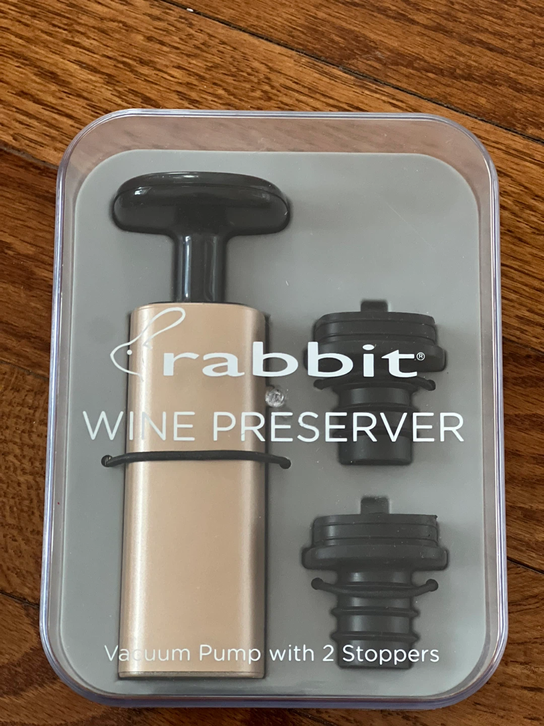 Rabbit Wine Preserver Vacuum Pump with 2 Stoppers