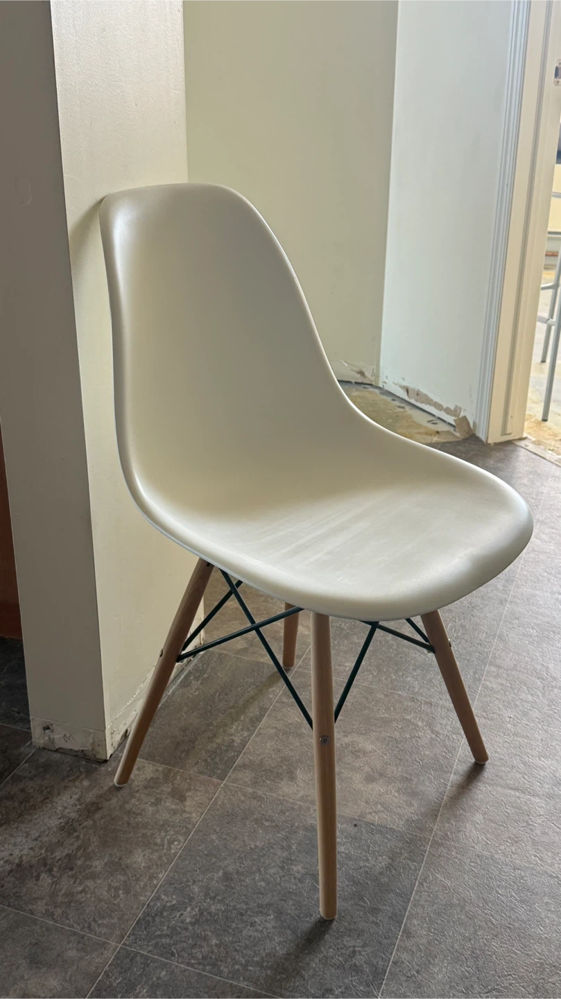 White Chair with Wooden Legs - photo 2