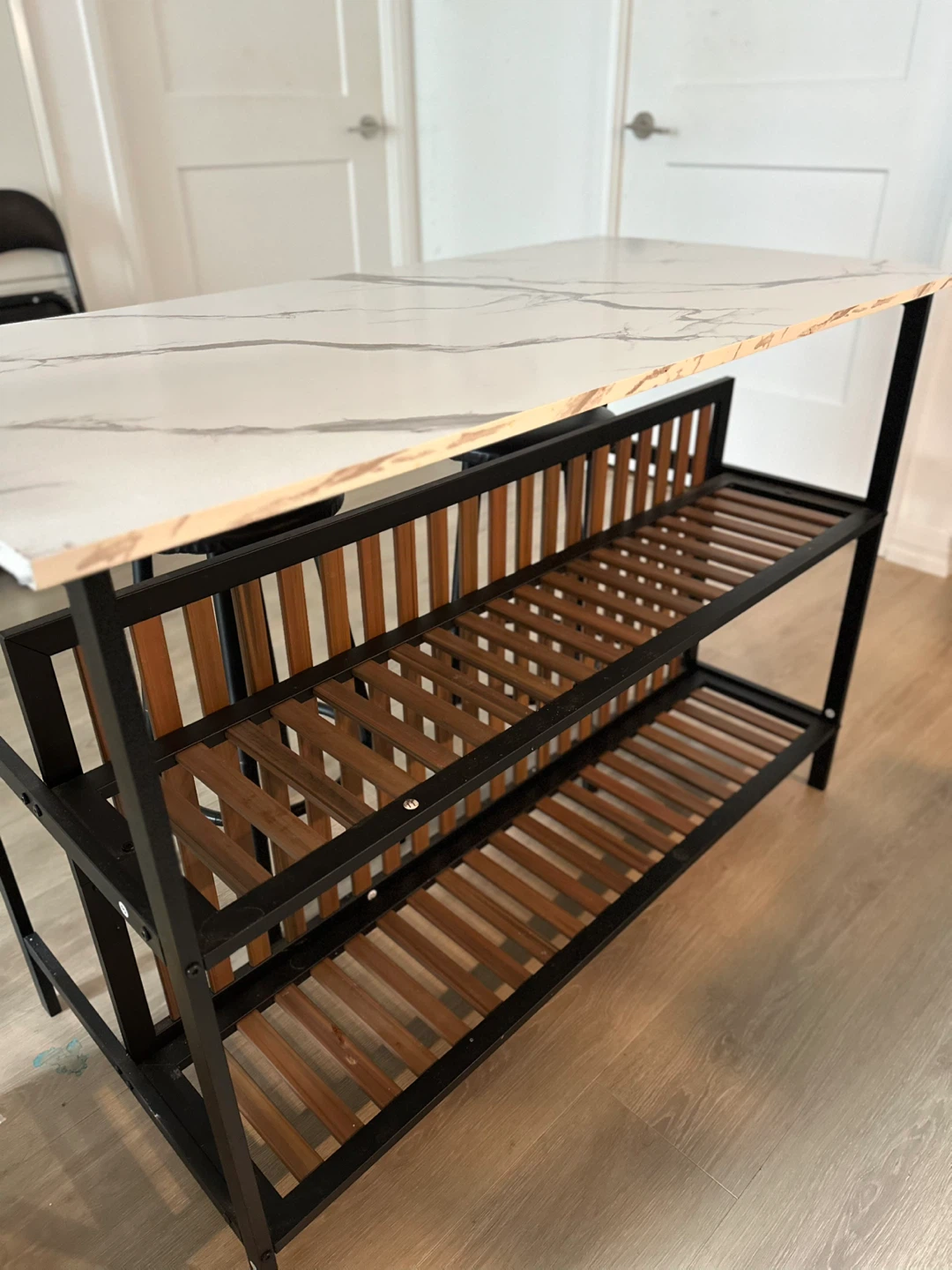 Kitchen Island with Stools - photo 2