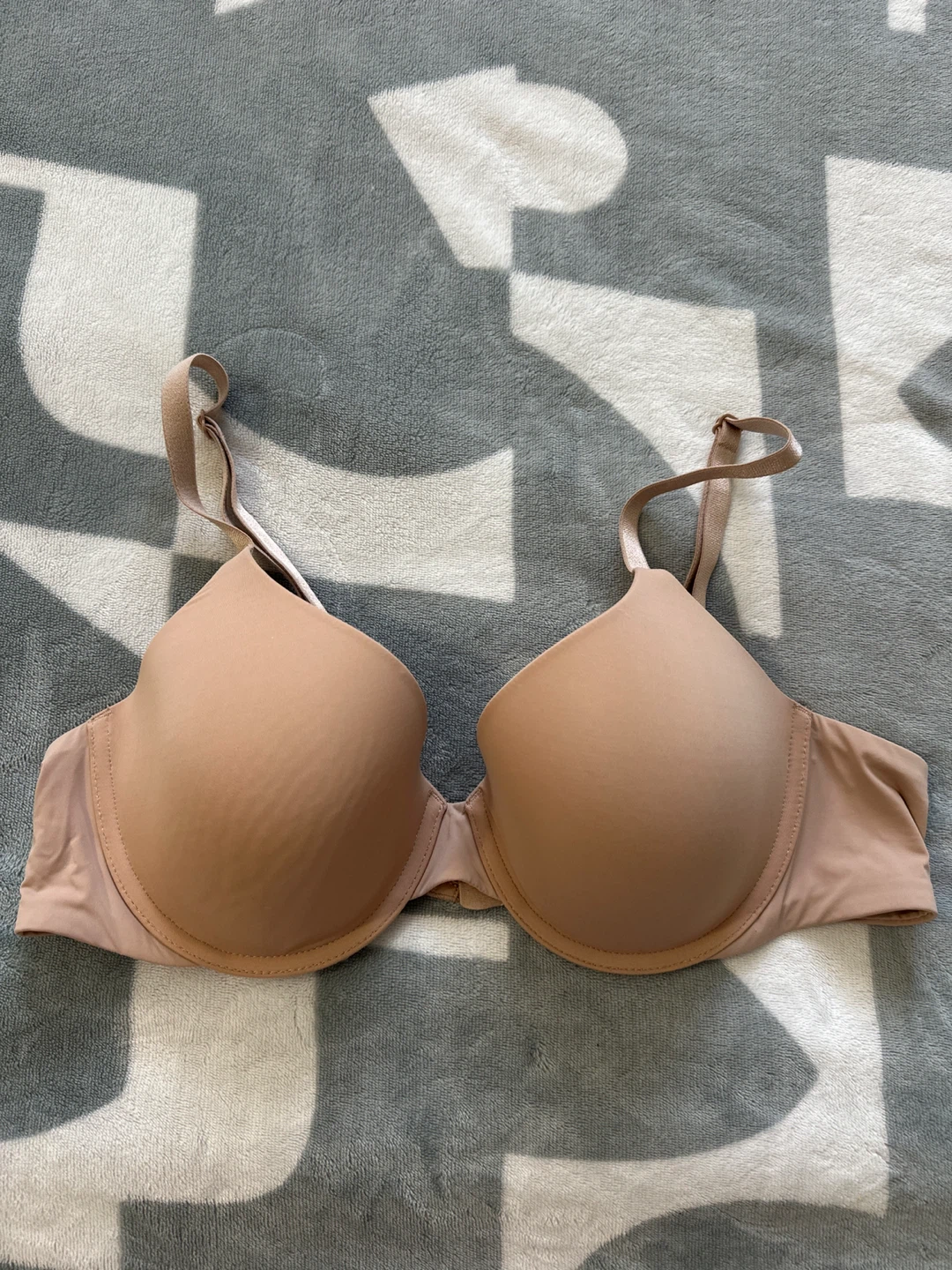 Victoria's Secret T-Shirt Lightly Lined Bra 38B