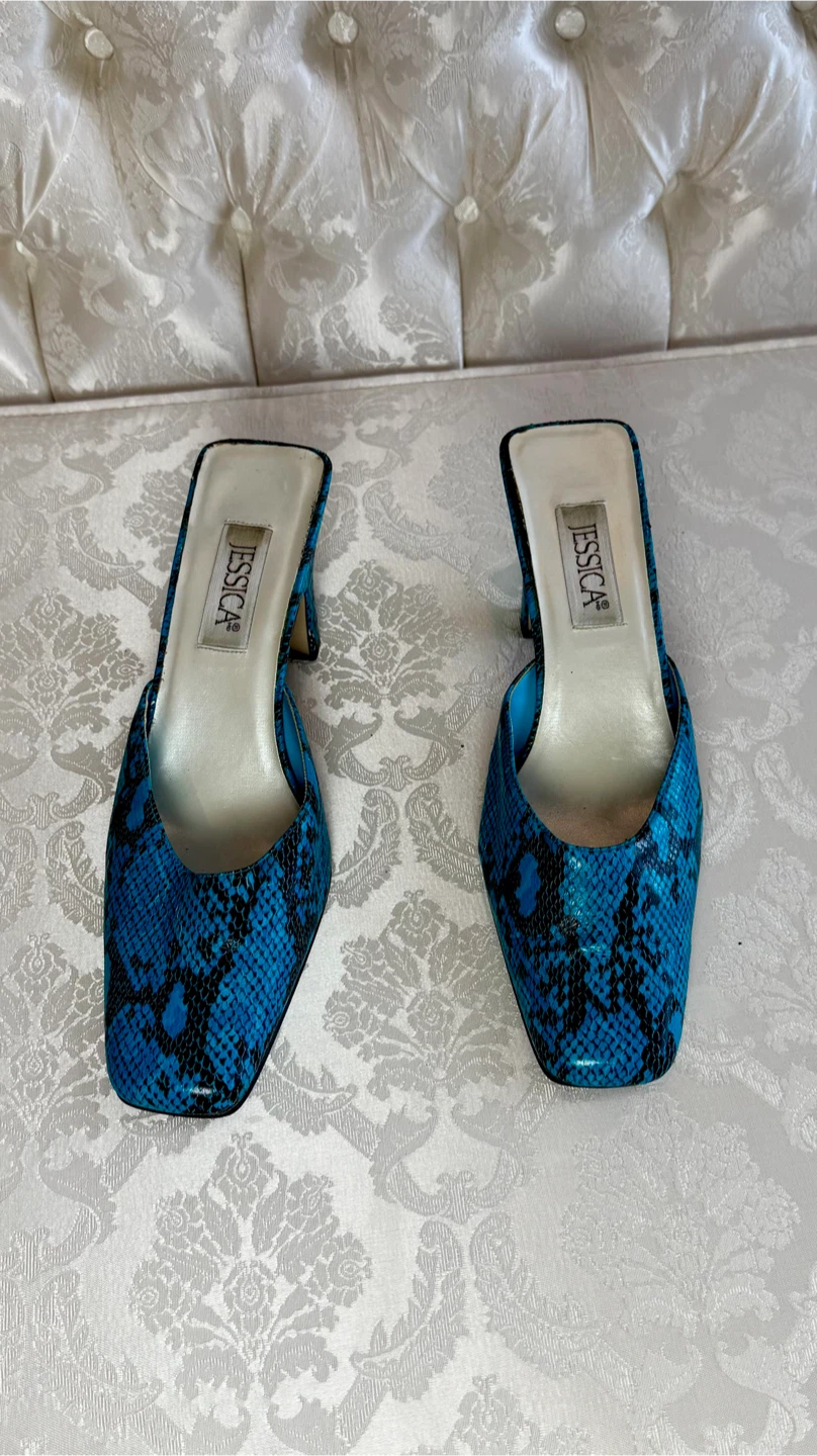 Jessica Women's Blue Snake Print Mules Size 8.5