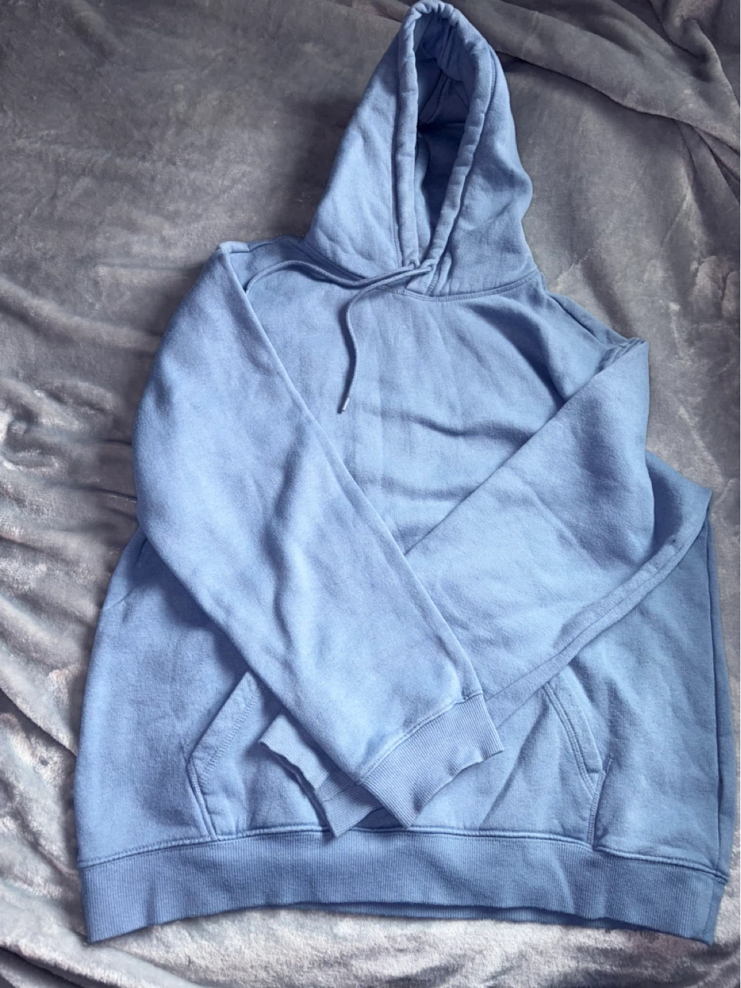 H&M Essentials "N°3" Relaxed Fit Hoodie