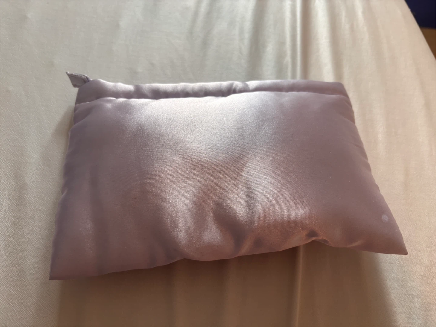 Kate Spade Lavender Satin Eye Mask with Pouch - photo 4