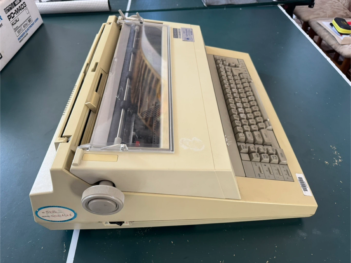 Sharp Electronic Typewriter ZX-410 - photo 2